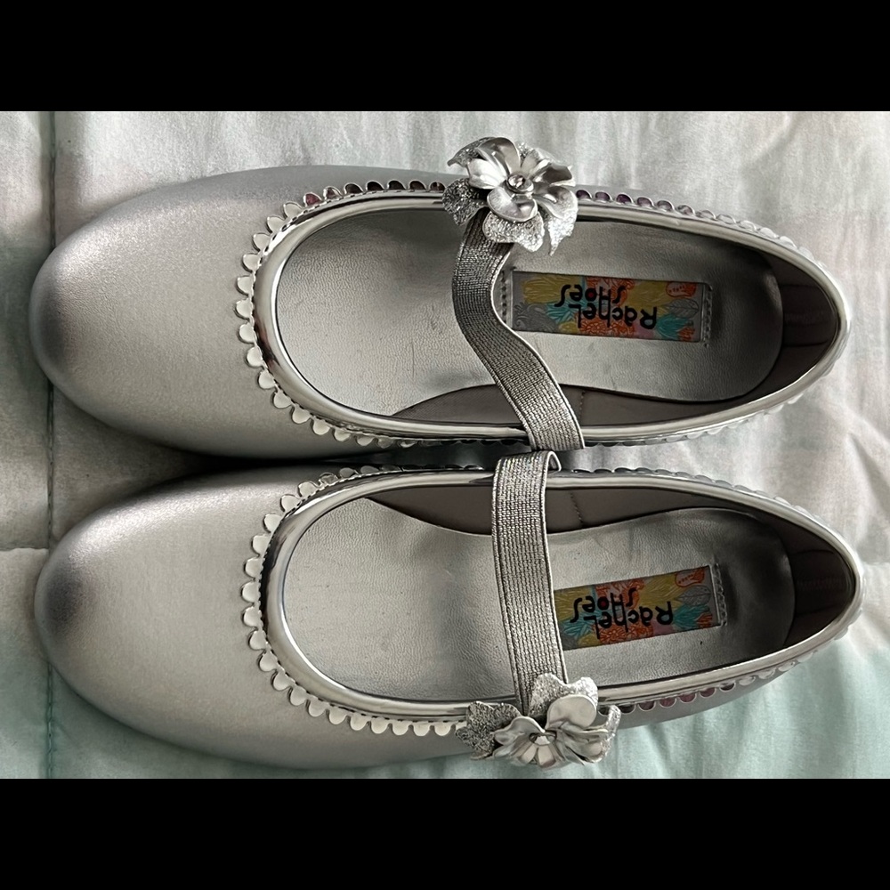 Little Girls Silver Dress Shoes